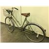 Image 2 : DUTCH LADIES 3 SPEED BIKE