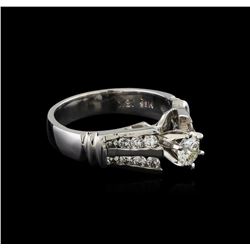 0.86 ctw Diamond Ring - 18KT White Gold