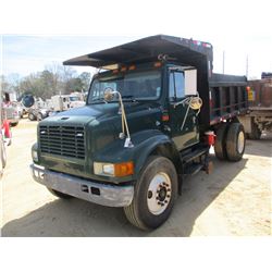 1999 INTERNATIONAL 4700 DUMP, VIN/SN:1HTSCABR3XH671047 S/A, GVWR 34,000#, IHC DIESEL ENGINE, 6 SPEED