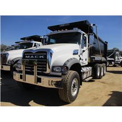 2017 MACK GU713 DUMP, VIN/SN:1M2AX07C4HM036595 - TRI-AXLE, 455 HP MACK MP8 ENGINE, ALLISON 4500 RDS 