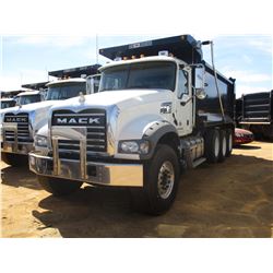 2018 MACK GU713 DUMP, VIN/SN:1M2AX07C4JM037106 - TRI-AXLE, 455 HP MACK MP8 ENGINE, MACK T310M 10 SPE