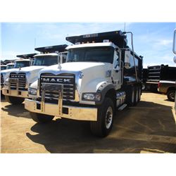 2017 MACK GU713 DUMP, VIN/SN:1M2AX07C9HM061427 - TRI-AXLE, 455 HP MACK MP8 ENGINE, ALLISON 4500 RDS 