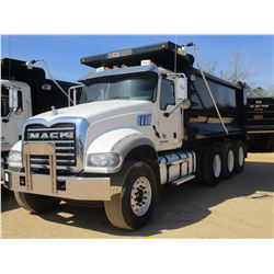 2017 MACK GU713 DUMP, VIN/SN:1M2AX07CXGM060320 - TRI-AXLE, 455 HP MACK MP8 ENGINE, ALLISON 4500 RDS 