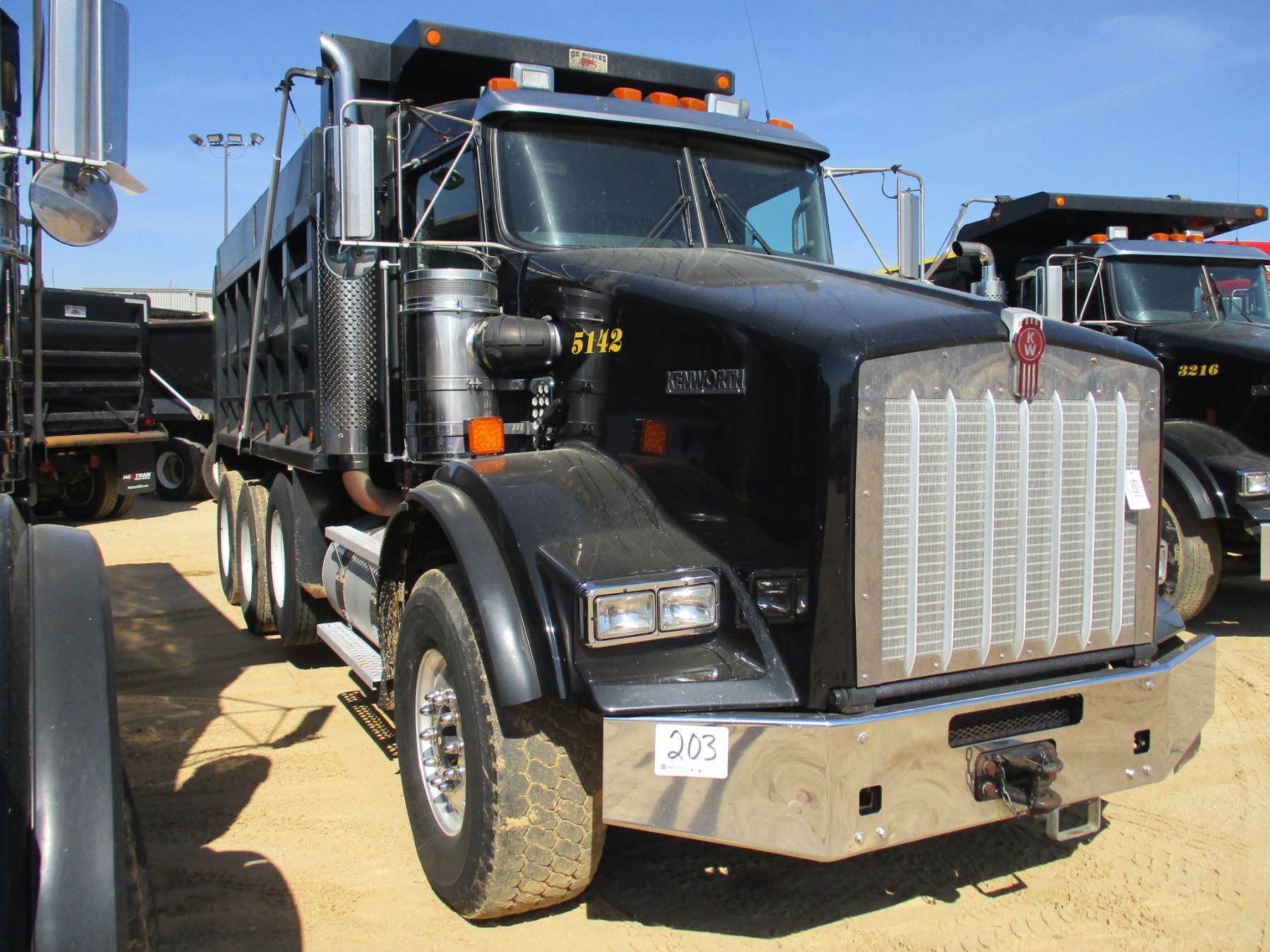 2015 KENWORTH T800 DUMP, VIN/SN1NKDGGGG70J485142 TRIAXLE, GLIDER