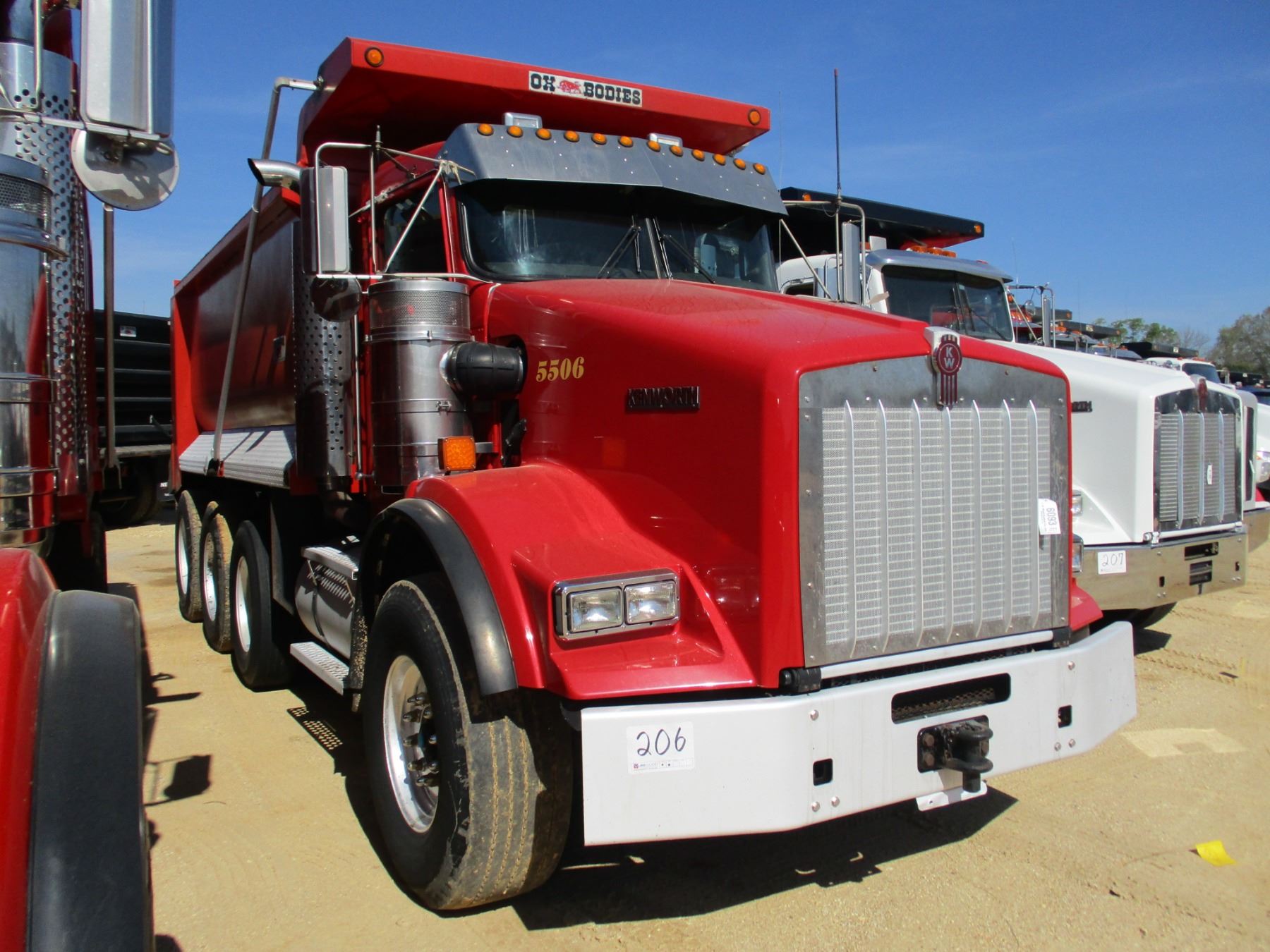 2014 KENWORTH T800 DUMP, VIN/SN1NKDGGGG10J385506 GLIDER KIT, TRI