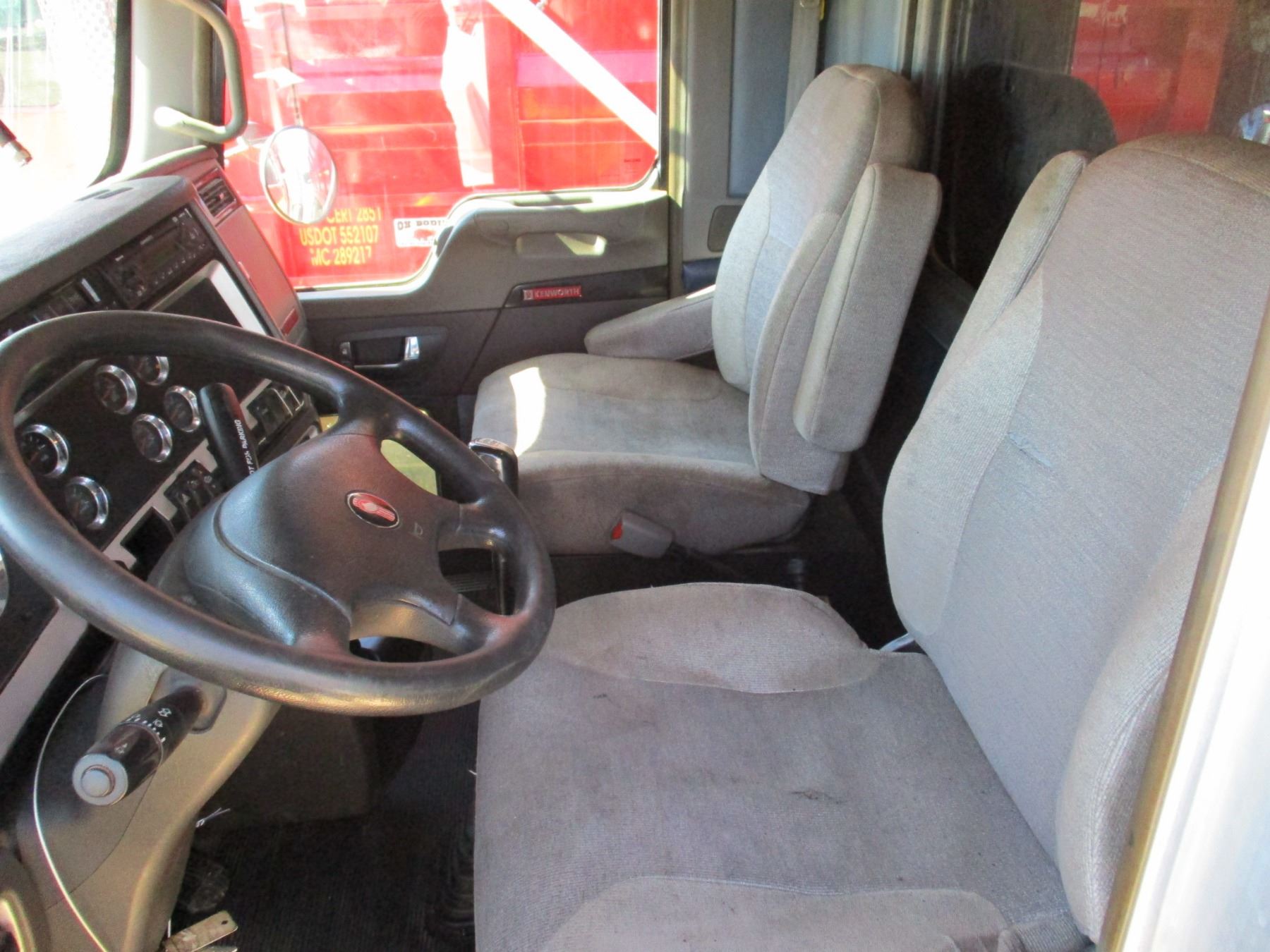 2014 KENWORTH T800 DUMP, VIN/SN1NKDGGGG10J385506 GLIDER KIT, TRI