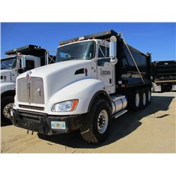 2013 Kenworth T440 DUMP, VIN/SN:1NKBL50X7DJ334117 - TRI-AXLE, 370 HP CUMMINS ISL9 ENGINE, ALLISON 45