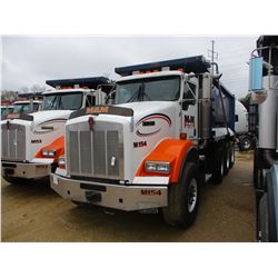 2007 KENWORTH T800 DUMP, VIN/SN:1NKDXUEX17J175001 - TRI-AXLE, 470 HP CAT C13 ENGINE, 8LL TRANS, 46K 