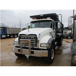 2007 MACK CTP713 DUMP, VIN/SN:1M2AT04C87M004764 - T/A, MACK MP7-405M ENGINE, MACK T310M 10 SPEED TRA