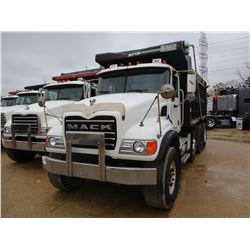 2004 MACK CV713 DUMP, VIN/SN:1M2AG11C24M014040 - TRI-AXLE, MACK AMI-370 ENGINE, MACK T310M 10 SPEED 
