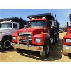 2000 MACK RD688S DUMP, VIN/SN:1M2P324C6YM049449 - TRI-AXLE, MACK E7-400E DIESEL ENGINE, 8LL TRANS, 4
