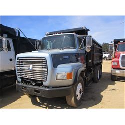 1996 FORD L8000 DUMP, VIN/SN:1FDZY8ZE8TVA05148 -T/A, FORD DIESEL ENGINE, A/T, 44K REARS, 12K FRONT, 