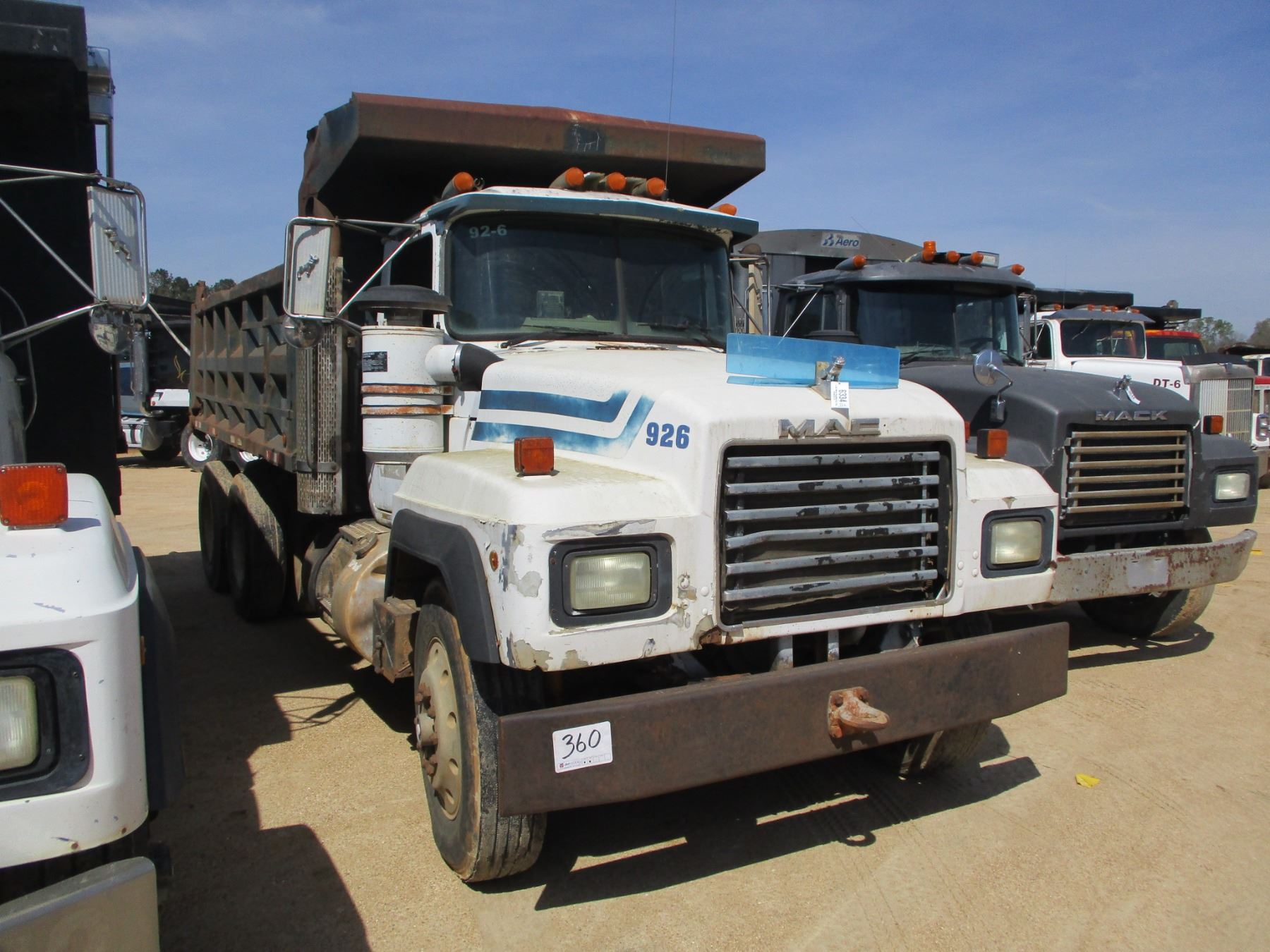 1992 MACK RD688S DUMP, VIN/SN1M2P267Y9NM011680 T/A, MACK DIESEL