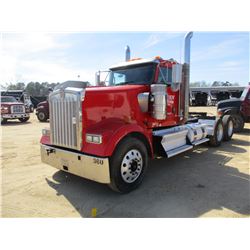 2011 KENWORTH W900L TRUCK TRACTOR, VIN/SN:1XKWB9X8BJ283842 - T/A, CAT C15 ENGINE, 10 SPD TRANS, 40K 