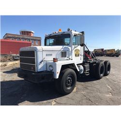 1988 INTERNATIONAL 5070 TRUCK TRACTOR, VIN/SN:5790 - T/A, 6X4, HEAVY HAUL, CUMMINS DIESEL ENGINE, 18