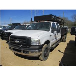 2006 FORD F350 FLATBED SERVICE TRUCK, VIN/SN:1FDWW37P46EA50288 - 4X4, CREW CAB, POWERSTROKE FORD DIE