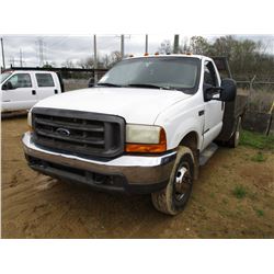 2000 FORD F350 FLATBED. VIN/SN:1FDWF37F5YEE55621 - S/A, 4X4, FORD DIESEL ENGINE, 5 SPEED TRANS, 10' 