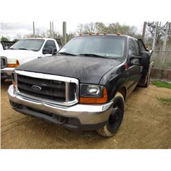2000 FORD F350 FLATBED TRUCK, VIN/SN:1FDWW36F2YEC93979 - CREW CAB, POWER STROKE DIESEL ENGINE, 5 SPE