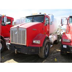 2004 KENWORTH T800 CONCRETE MIXER, VIN/SN:1NKDLT0X34J056732 - T/A, CAT 310 DIESEL ENGINE, 8LL TRANS,