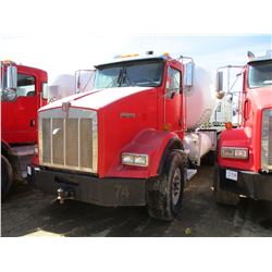 KENWORTH T800 CONCRETE MIXER, VIN/SN:056734 - T/A, CAT 310 DIESEL ENGINE, 8LL TRANS,M 46K REARS, 20K