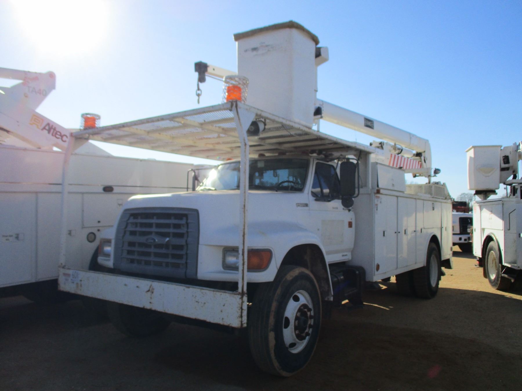 1998 FORD F SERIES BUCKET TRUCK, VIN/SN1FDYF80C1WVA06309 S/A, DIESEL