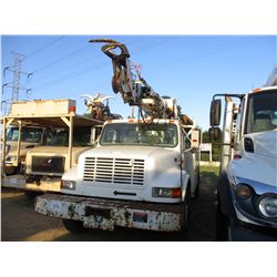 2000 INTERNATIONAL 4700 DIGGER DERRICK, VIN/SN:1HRSCAANB0YH270846 - S/A, DT466 DIESEL ENGINE, 7 SPD 