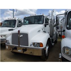 2007 KENWORTH T300 SERVICE TRUCK, VIN/SN:165137 - S/A, C7 250 CAT DIESEL ENGINE, A/T, GVWR 26,500#, 