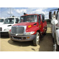 2007 INTERNATIONAL 4200 SERVICE TRUCK, VIN/SN:1HTMPAFM47H429802 - S/A, VT365 DIESEL ENGINE, 6 SPEED 