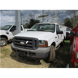 2005 FORD SERVICE TRUCK, VIN/SN:1FDSF21PX5EA93050 - 4X4, FORD POWERSTROKE DIESEL ENGINE, A/T, TOOL B