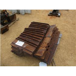 (1) PALLET GROUSER PAD 23.5"