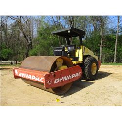 2001 DYNAPAC CA262D ROLLER, VIN/SN:67220432 - VIBRATORY, 84" SMOOTH DRUM, CANOPY, METER READING 1,42