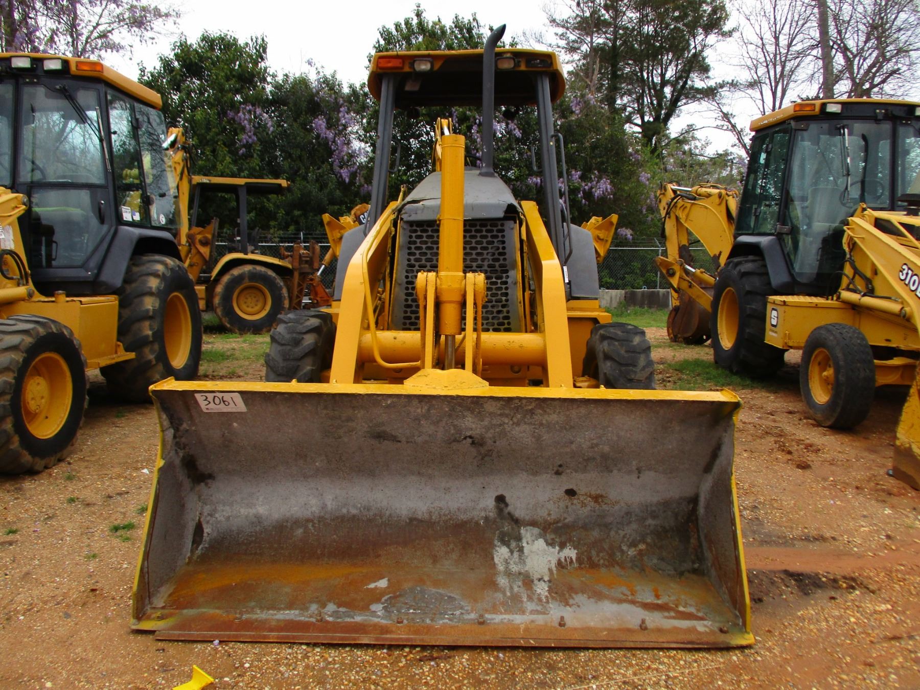 JOHN DEERE 310SG LOADER BACKHOE, VIN/SN919331 X4, GP BUCKET, 18" HOE