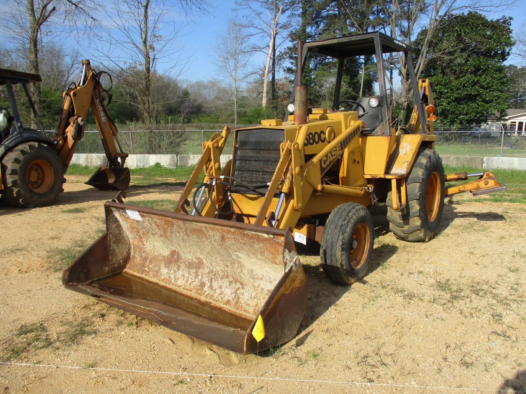 CASE 580C LOADER BACKHOE, VIN/SN8973812 GP BUCKET, 24" HOE BUCKET