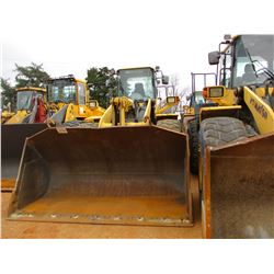 2004 KOMATSU WA480-5L WHEEL LOADER, VIN/SN:A37088 - GP BUCKET, RIDE CONTROL, ECAB W/AIR, 26.5R25 TIR