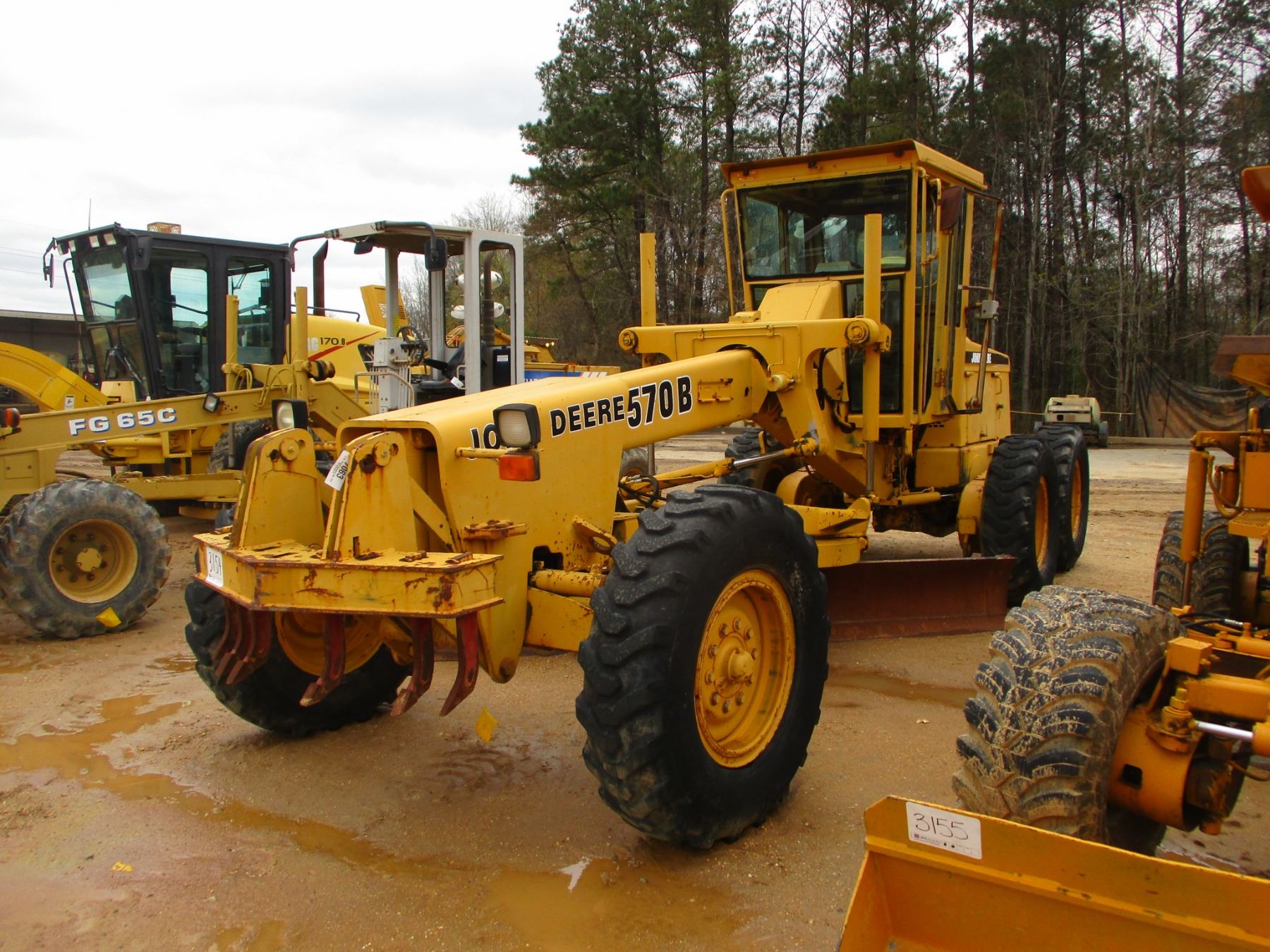 JOHN DEERE 570B MOTOR GRADER, VIN/SN:518496 - 12' MOLDBOARD W/TIP ...