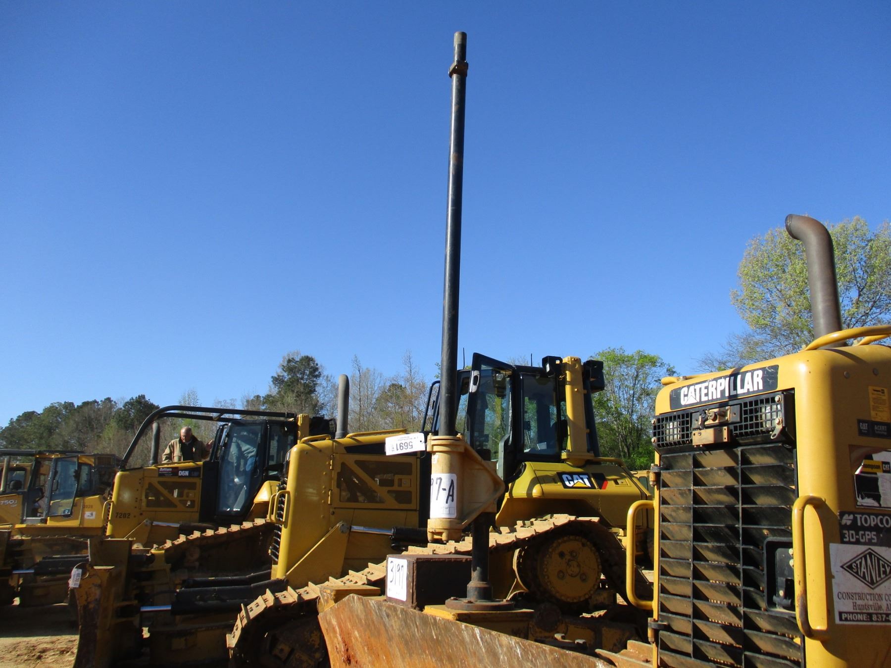 TOPCON 3D GPS, - GRADE CONTROL SYSTEM (SCREEN & CONTROLS IN SECURITY ...