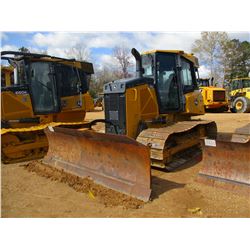 2016 JOHN DEERE 650K LGP CRAWLER TRACTOR, VIN/SN:299799 - 6 WAY BLADE, ECAB W/AIR, METER READING 1,4