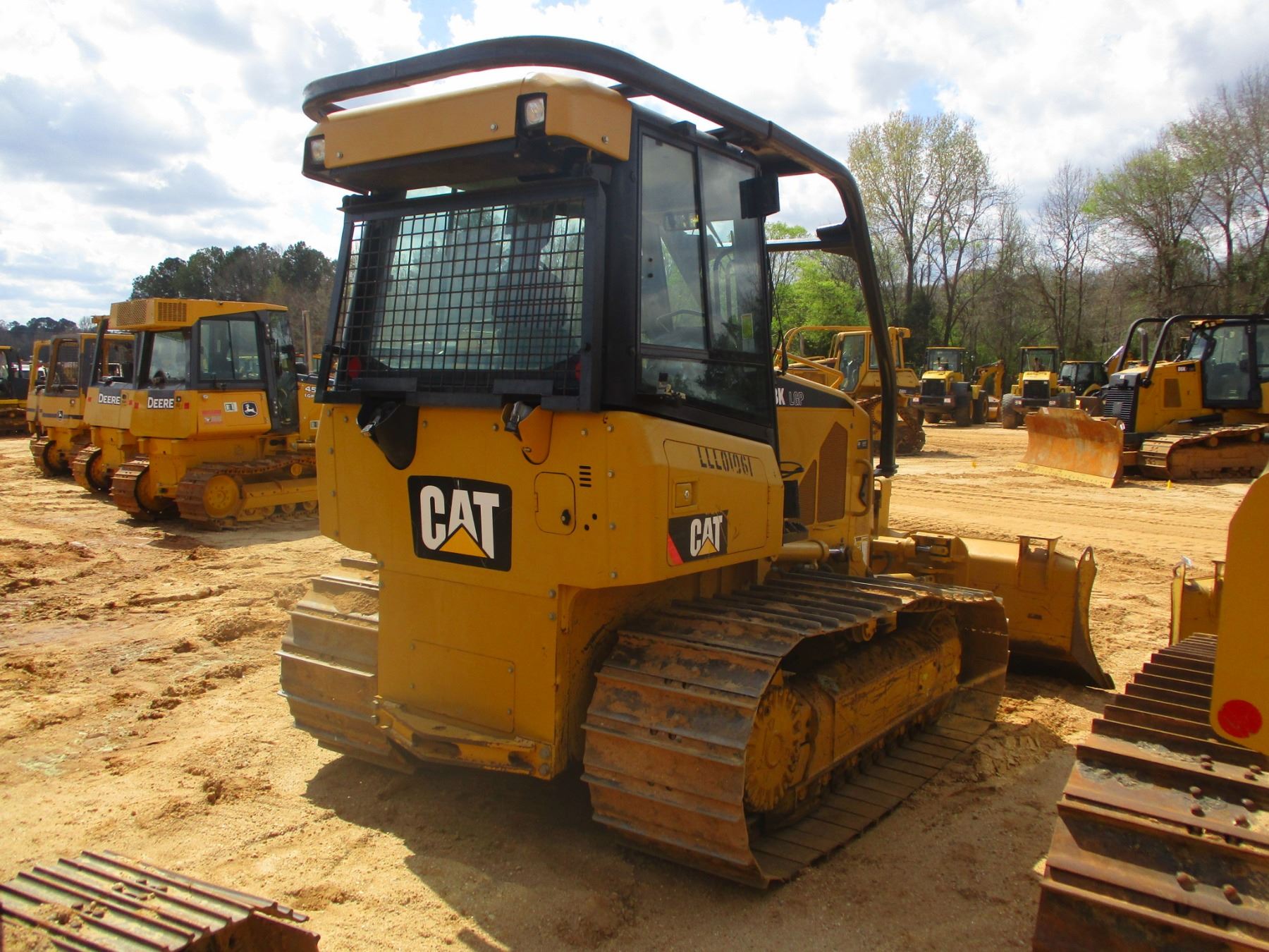 2011 CAT D3K LGP CRAWLER TRACTOR VIN SN LLL01061 6 WAY BLADE SYSTEM 2011-cat-d3k-lgp-crawler-tractor-vin-sn-lll01061-6-way-blade-system