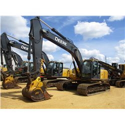 JOHN DEERE 200DLC HYDRAULIC EXCAVATOR, VIN/SN:512224 - 9' 6" STICK, 42" BUCKET, ECAB W/AIR, METER RE