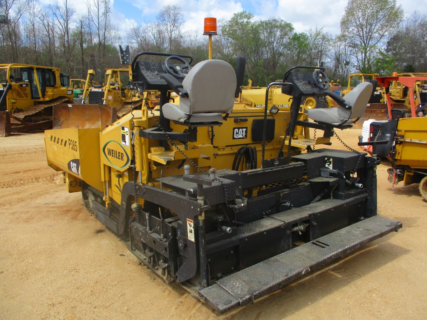 2012 WEILER/CAT P385 ASPHALT PAVER, VIN/SN:P3851155 - ON TRACKS, HYD ...
