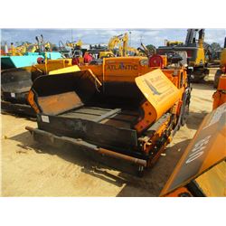 2005 LEEBOY L8515R ASPHALT PAVER, VIN/SN:45195 - 8'-15' LEGEND SCREED, SLOPE & GRADE CONTROLS, METER
