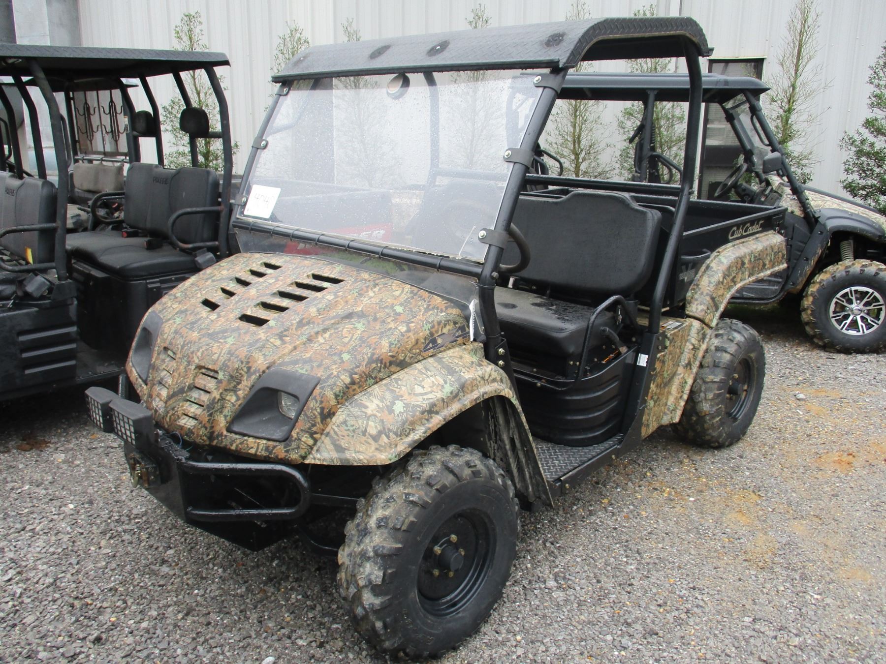 CUB CADET VOLUNTEER 624 UTV VIN/SN37AC46DD710 J.M. Wood Auction