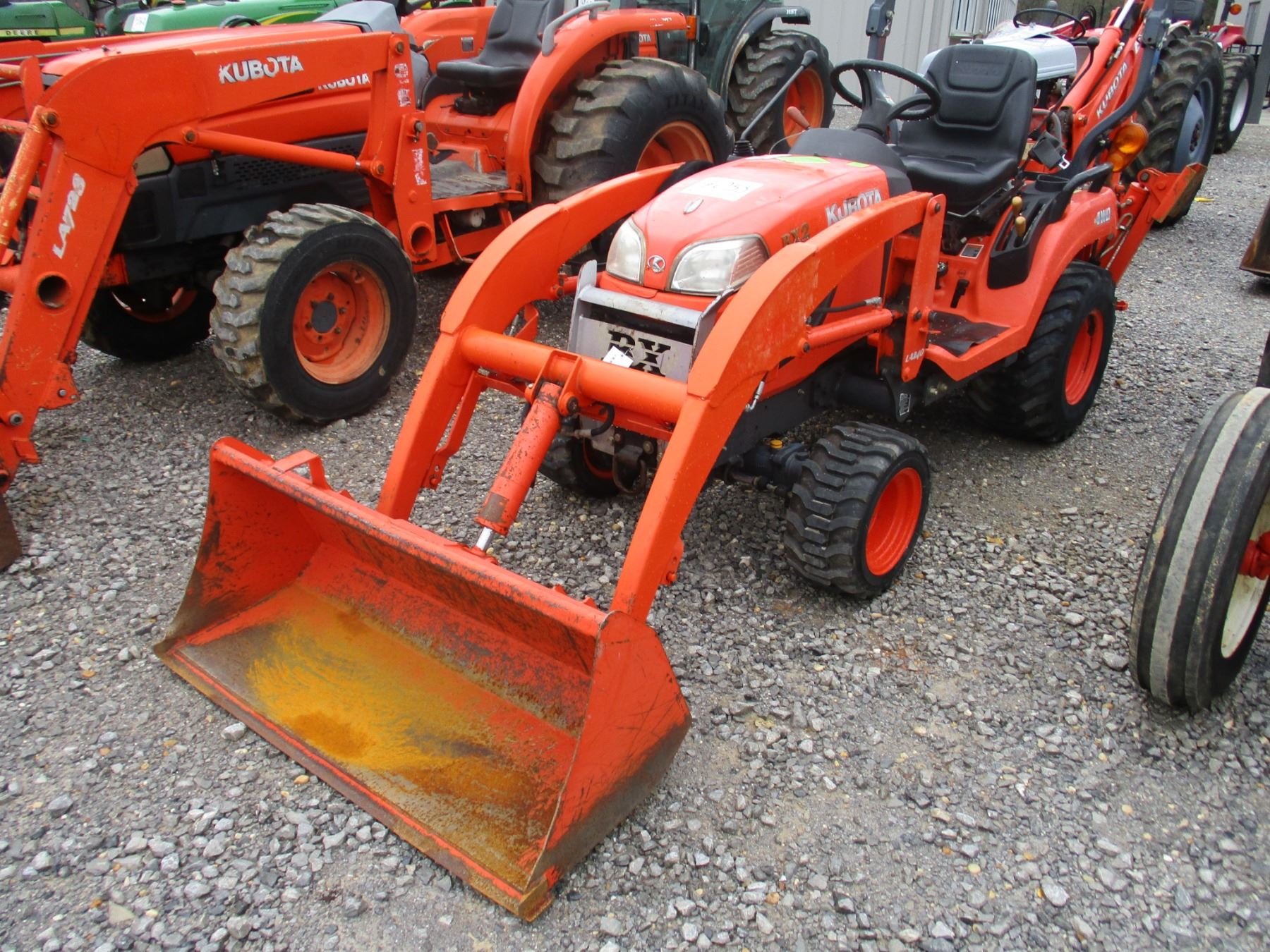 KUBOTA BX25D LOADER BACKHOE, VIN/SN63200 4X4, GP BUCKET, 10" HOE