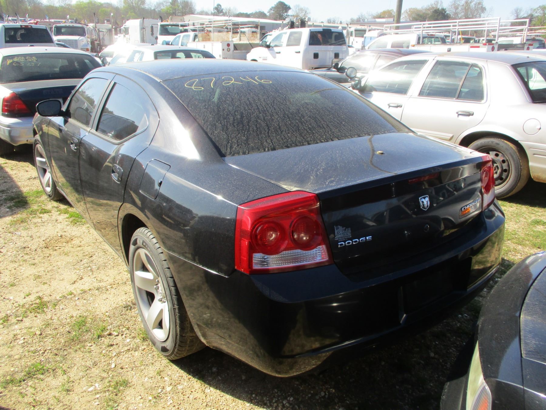 2010 DODGE CHARGER VIN/SN2B3AA4CT1AH117521 V8 GAS ENGINE, A/T