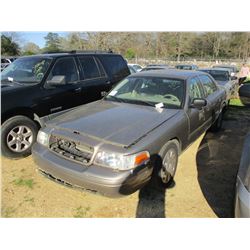 2010 FORD CROWN VICTORIA, VIN/SN:2FABP7BV4AX116638 - V8 GAS ENGINE, A/T, ODOMETER READING 176,295 MI