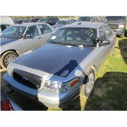 2009 FORD CROWN VICTORIA VIN/SN:2FAHP71V39X143367 - V8 GAS ENGINE, A/T, ODOMETER READING 220,521 MIL