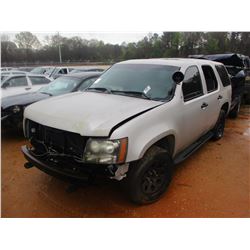 2008 CHEVROLET TAHOE VIN/SN:1GNEC03018R132272 - V8 GAS ENGINE, A/T (DOES NOT RUN) (STATE OWNED)