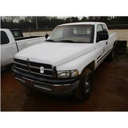 2001 DODGE RAM 1500 PICKUP, VIN/SN:1B7HF13Z01J257205 - EXT CAB, 4X4, V8 MAGNUM GAS ENGINE, A/T, ODOM