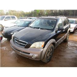 2004 KIA SORENTO VIN/SN:KNDJD733145318029 - GAS ENGINE, A/T, ODOMETER READING 232,311 MILES