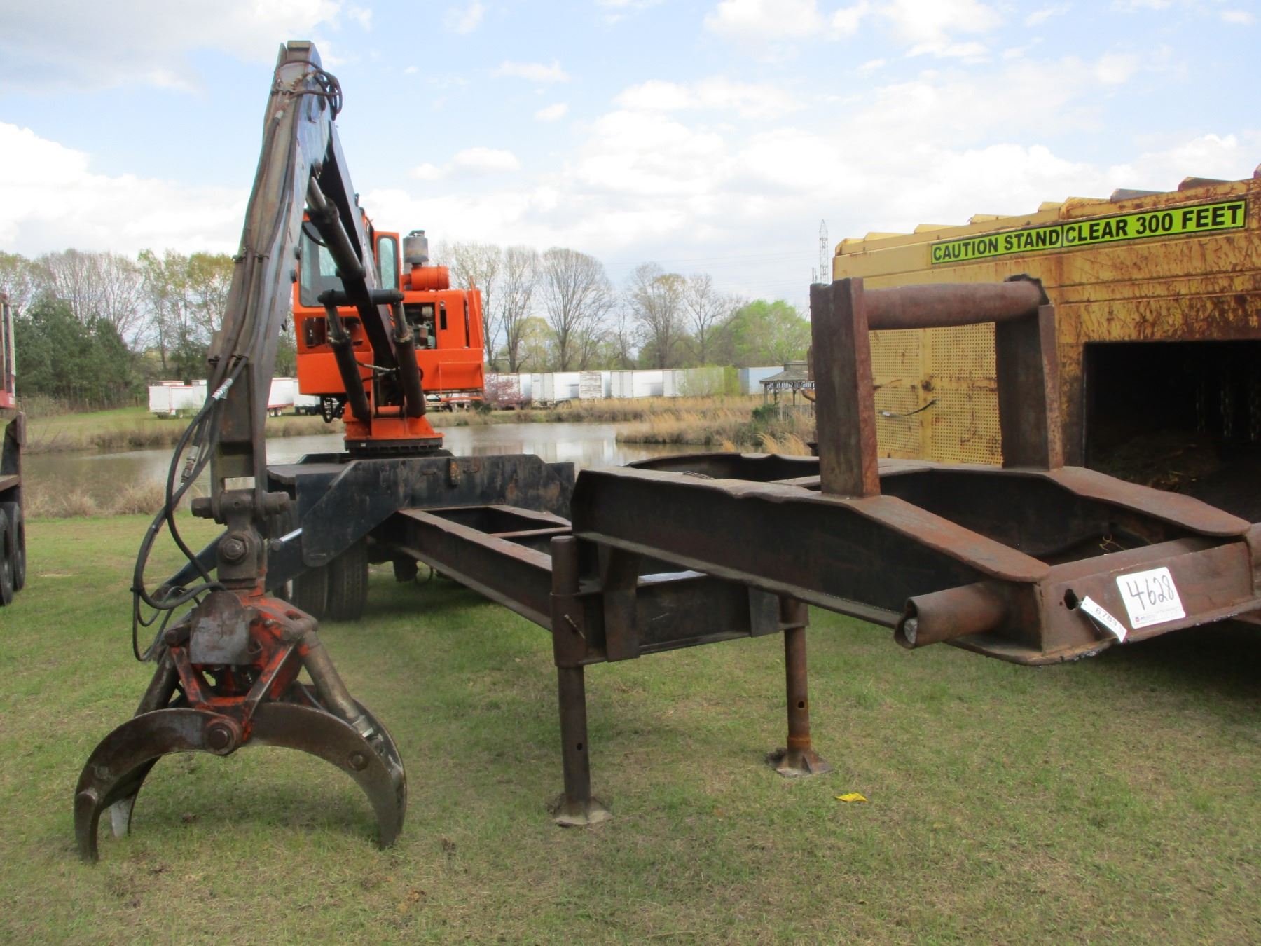 PRENTICE 210 LOG LOADER, VIN/SNP20947 DETROIT ENGINE, PRENTICE GRAPPLE, MTD ON TRAILER J.M PRENTICE 210 LOG LOADER, VIN/SNP20947 DETROIT ENGINE, PRENTICE GRAPPLE, MTD ON TRAILER J.M